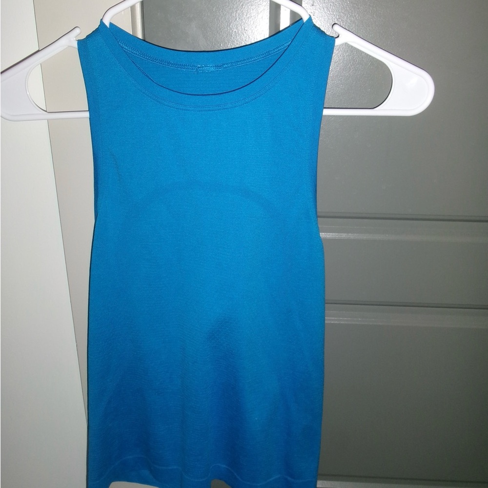 Lululemon Women's Blue Sleeveless Top
